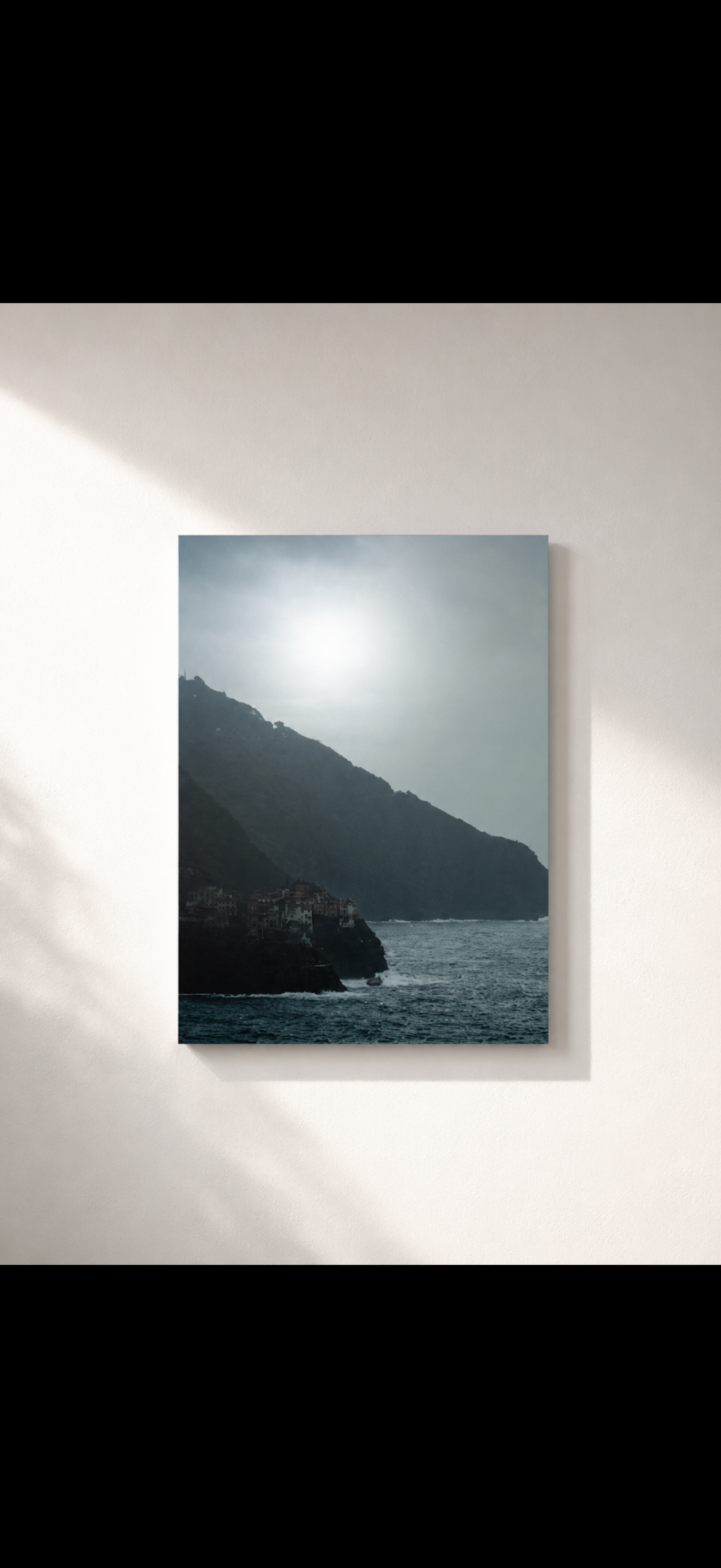 Photograph of Manarola perched on the Ligurian cliffs