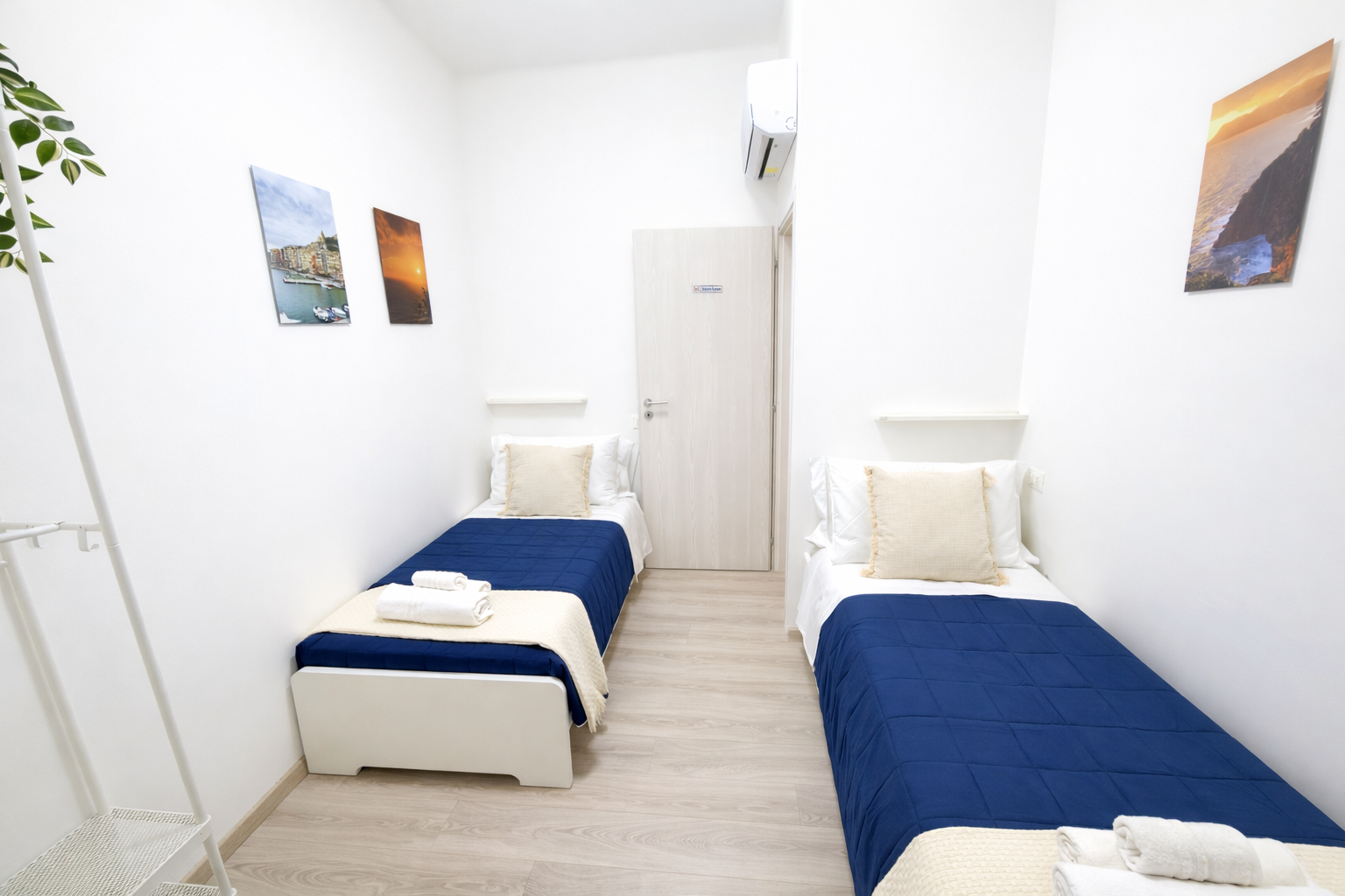 Twin bedroom at BLUVIA RESIDENCES Spiral Apartment